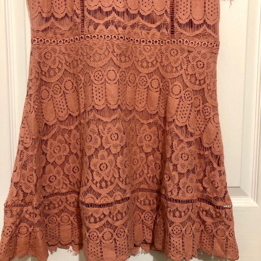 Dress - Picture 4 of 6